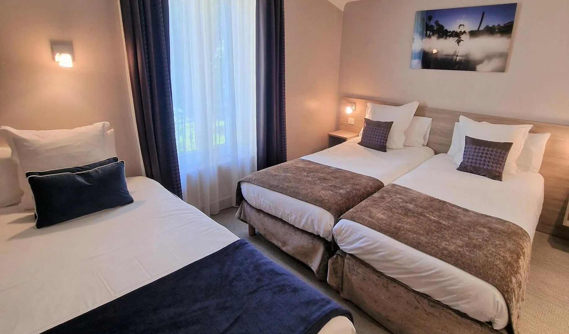 Hotel De La Fontaine Niza 3*,  Francia