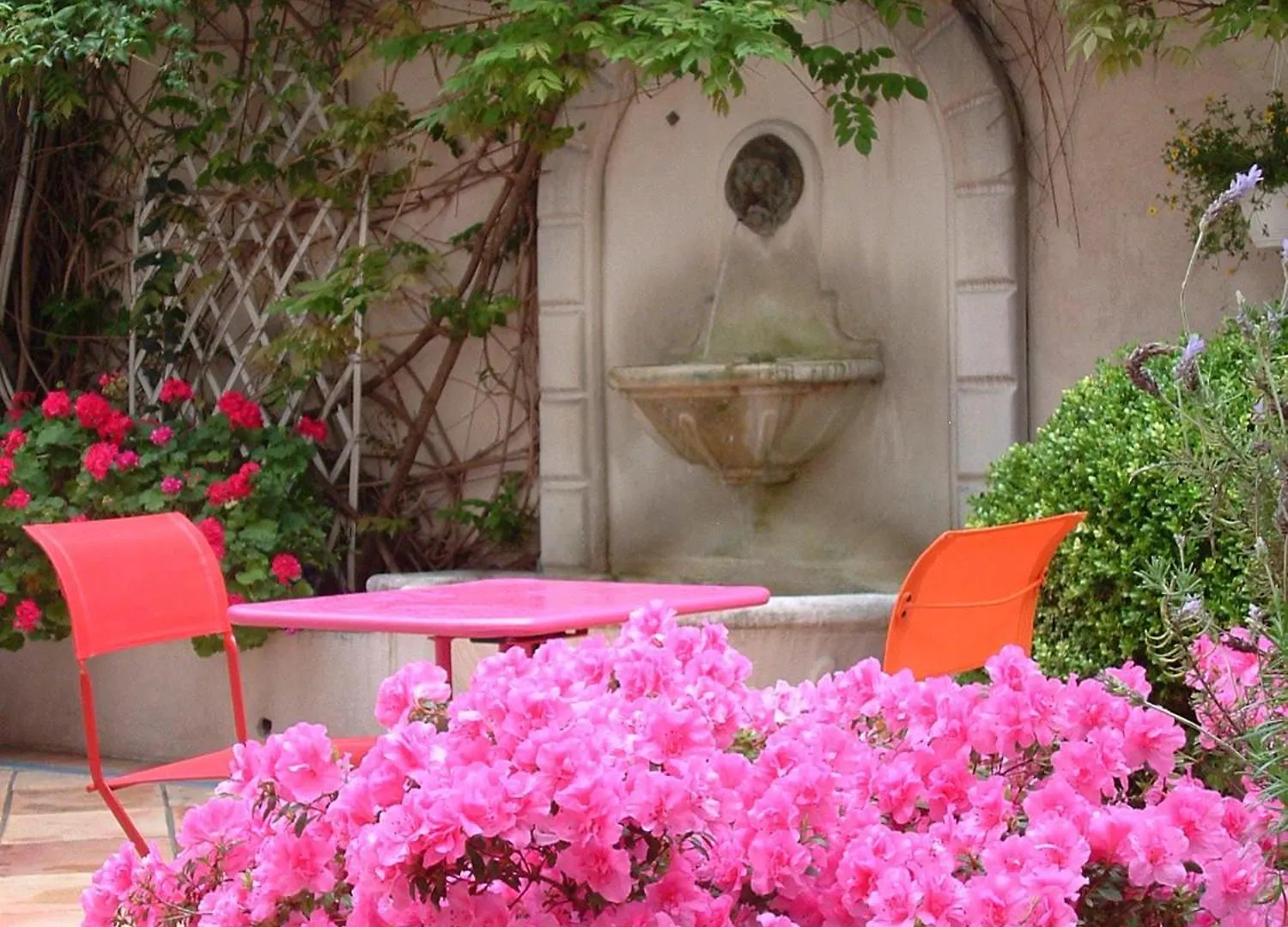 Hotel De La Fontaine Niza 3*,
