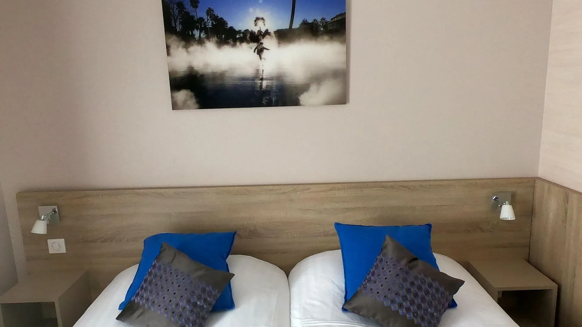 Hotel De La Fontaine Ницца Франция
