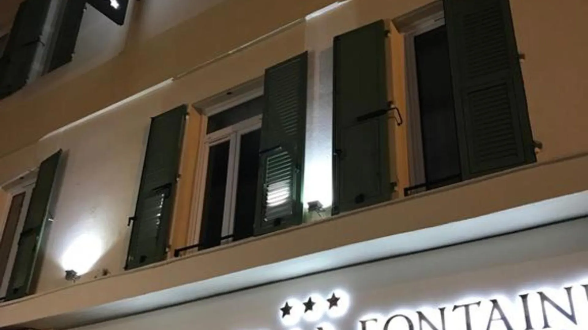 Hotel De La Fontaine Ницца
